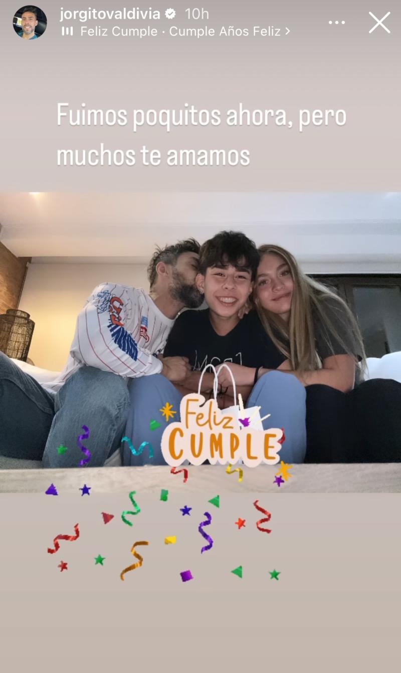 Jorge Valdivia festejando los 14 años de su hijo menor