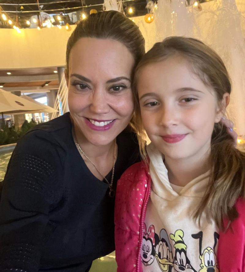 Daniella Campos y su hija Maite - Instagram