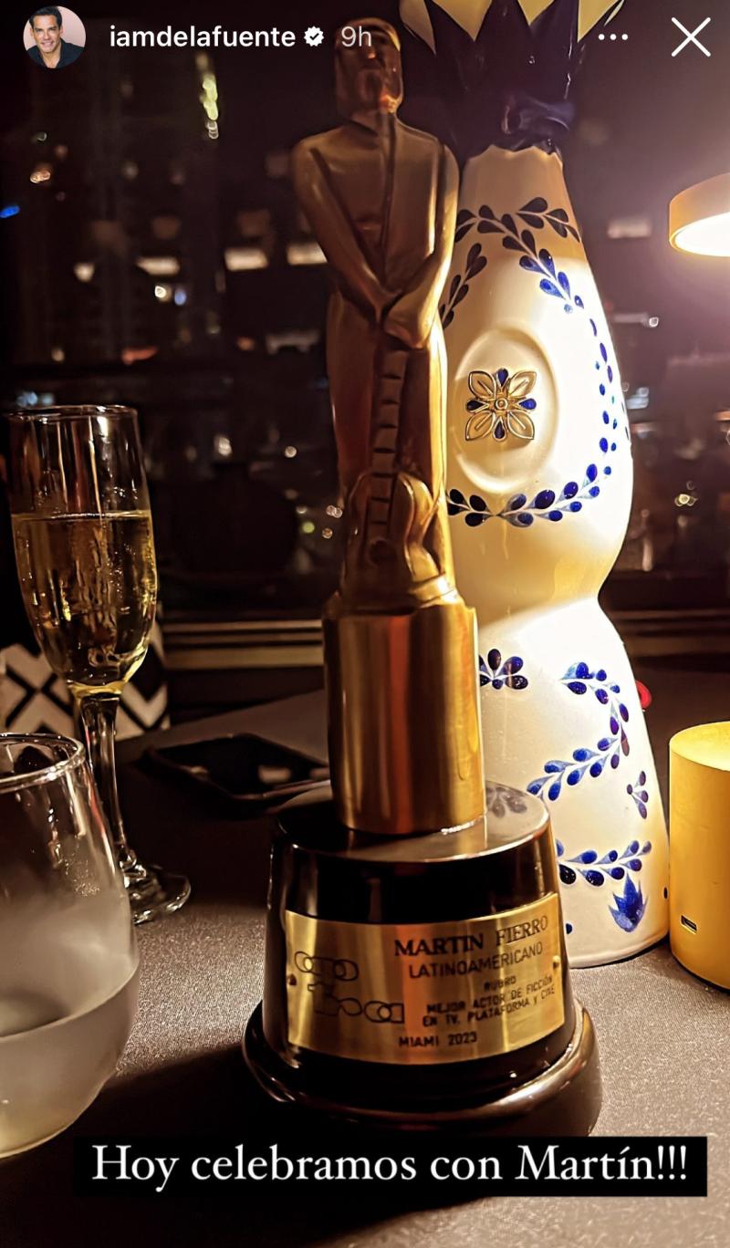 Cristián de la Fuente celebra su Martín Fierro