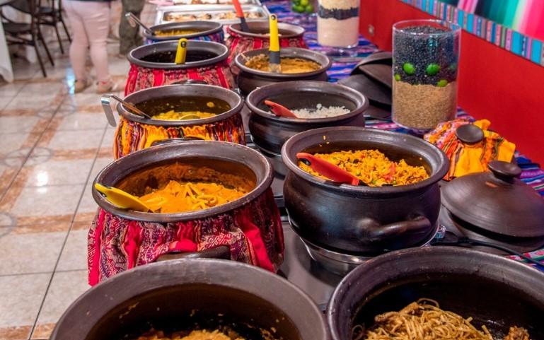 Tenedor libre de comida peruana / Somos Perú