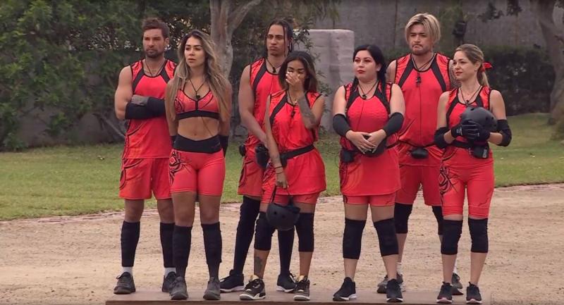 El equipo rojo con Camila Arismendi
