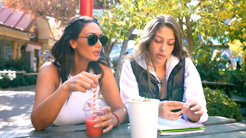 Trini Neira y Pamela Díaz