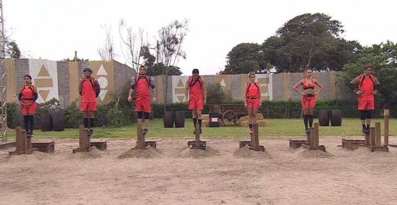 Angélica Sepúlveda y los rojos compiten