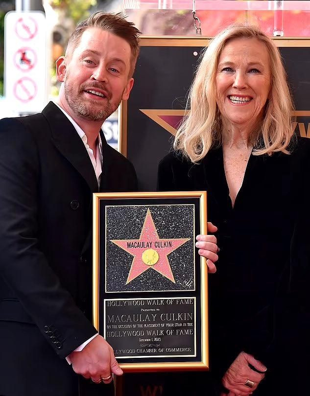 “Estoy muy orgullosa de ti”: el emotivo reencuentro de los actores de Mi Pobre Angelito