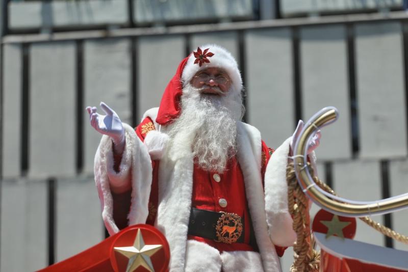 Paris Parade - Agencia Uno