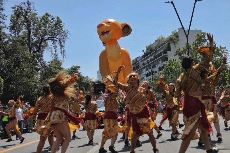 Paris Parade - Agencia Uno