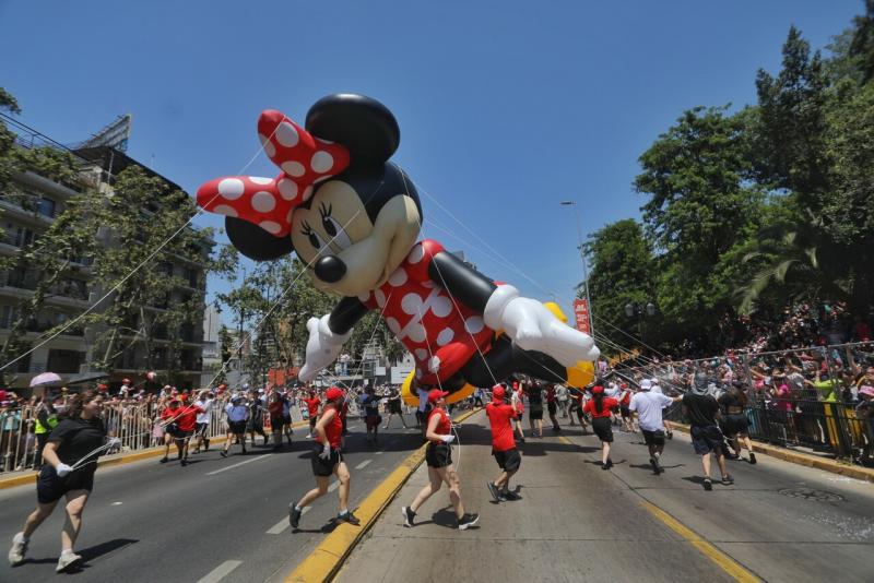 Paris Parade - Agencia Uno