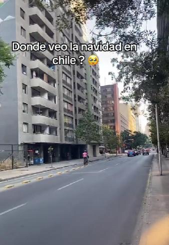 “¿Dónde veo la navidad ?”: Joven extranjero criticó el "poco" espíritu navideño en Chile