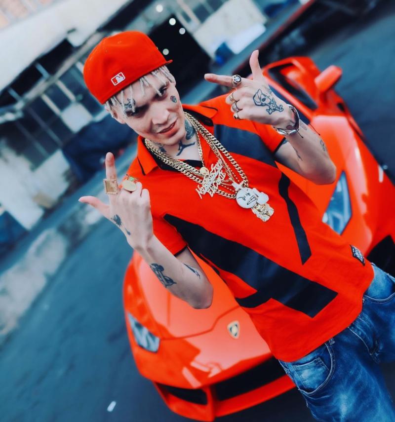 Marcianeke comparte extraño mensaje en redes sociales