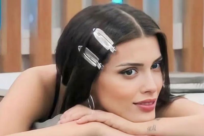 Cony Capelli es despedida por decenas de fanáticos en Argentina