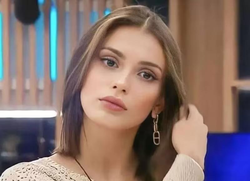 Cony Capelli es despedida por decenas de fanáticos en Argentina