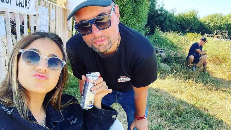 Daniel Valenzuela y su hija mayor