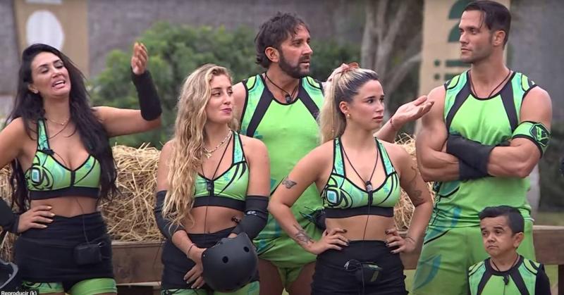 Equipo verde en Tierra Brava