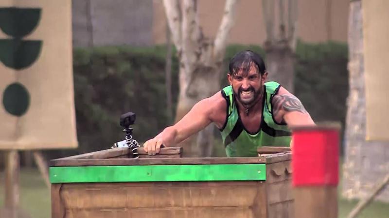 Arturo Longton en competencia de equipos de Tierra Brava