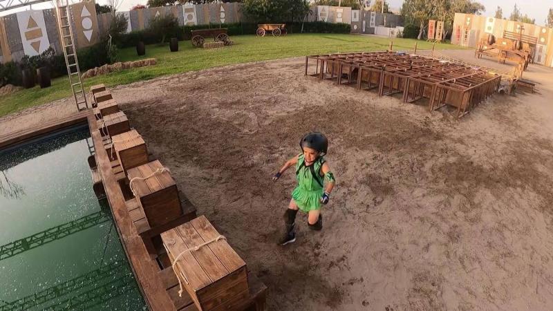 Miguelito consiguiendo una pelota en la prueba de Tierra Brava