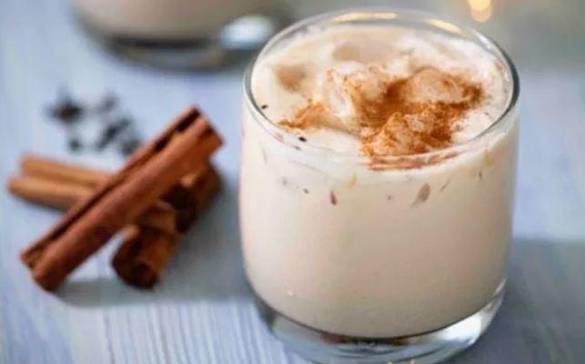 ¡Salud! TasteAtlas posicionó al Cola de Mono como mejor cocktail del mundo