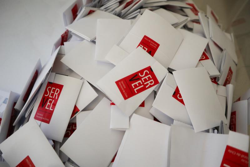 Mujer de 102 años con Alzheimer podría ir a la cárcel: no votó en el Plebiscito