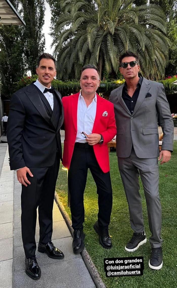 Camilo Huerta y Marité Matus recibieron especial regalo de Luis Jara en su matrimonio