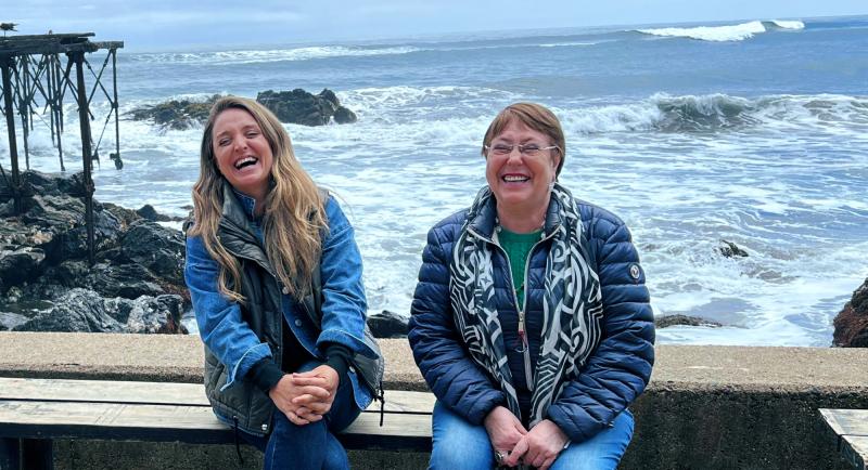 Michelle Bachelet y Sol Leyton en Chile Lindo.