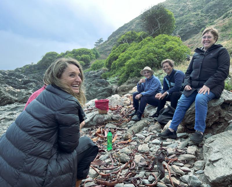 Michelle Bachelet viaja a Llico en “Chile Lindo”
