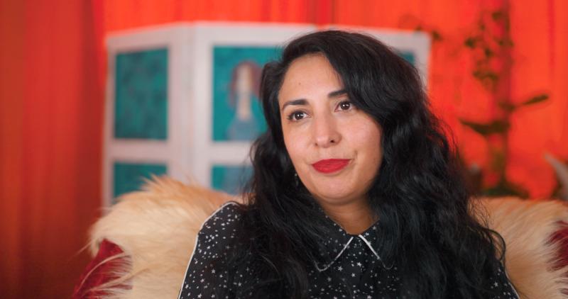 Canal 13C estrena serie de mujeres poetas que derriban los clásicos muros de la lírica chilena