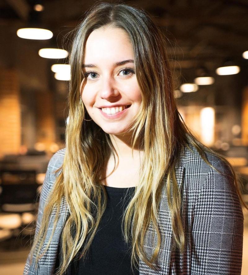 Fernanda Cornejo, hija de Karen Doggenweiler