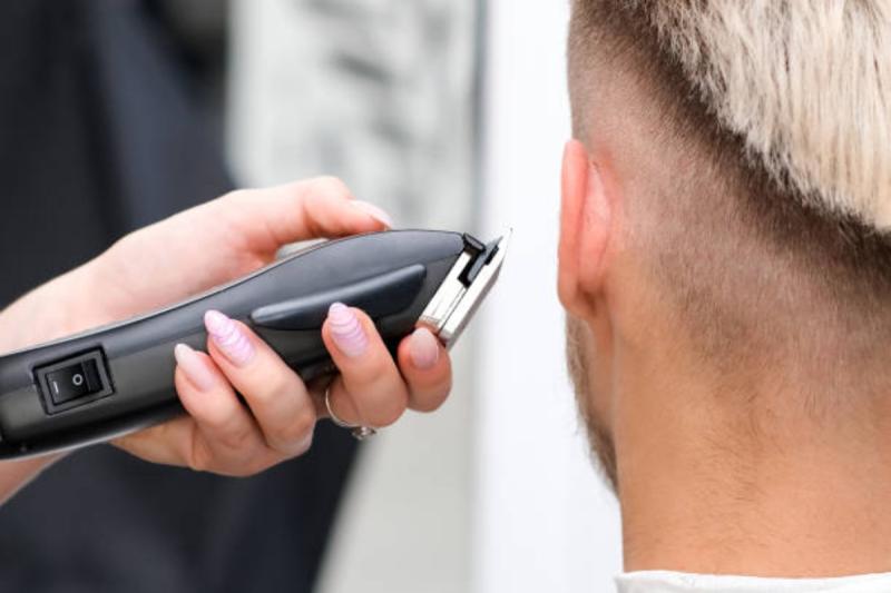 Hombre muere mientras se cortaba el pelo en Argentina