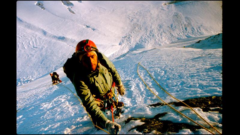 “La Montaña Imaginaria” llega a 13C: La imperdible miniserie que retrata tres momentos claves del montañismo chileno