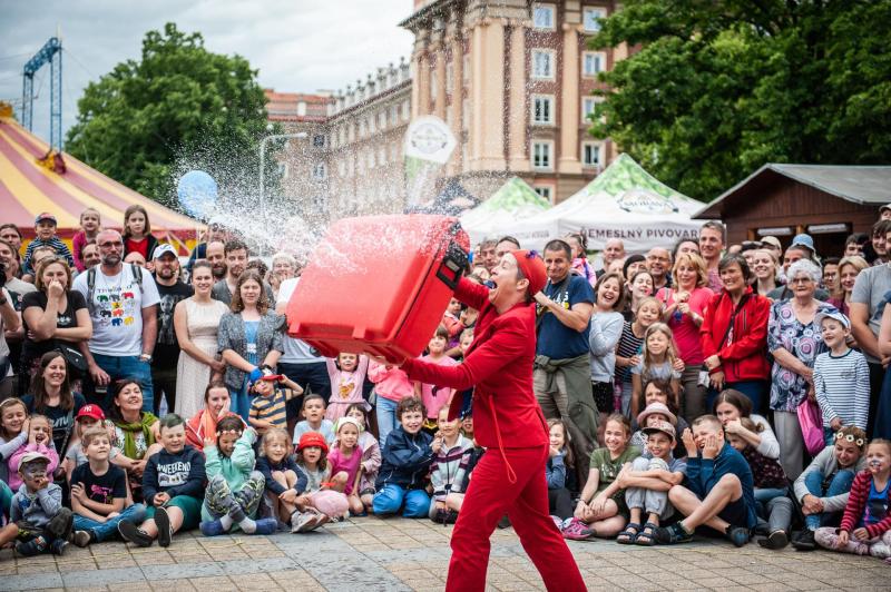 Conoce la cartelera de espectáculos gratuitos del Festival Internacional Teatro a Mil 2024