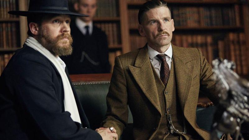 Actor de Peaky Blinders impacta por cambio físico