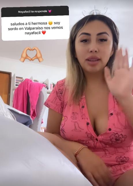 Naya Fácil le respondió a un seguidor hablando en legua de señas - Créditos: Captura
