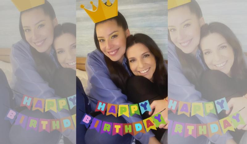 Los dulces saludos de Karla Constant