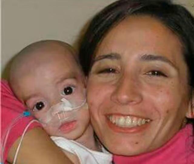 Silvina y Francisco cuando bebé - Créditos: Twitter @porqueTTarg