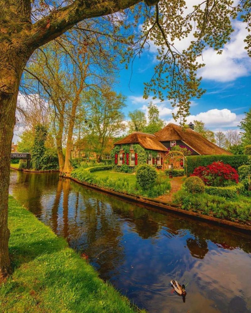 Pueblo de Giethoorn. Créditos: Instagram @@giethoorn_holland_tourists