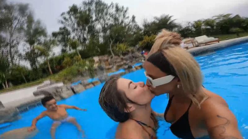 Guarén y Gabrieli se besan en Tierra Brava