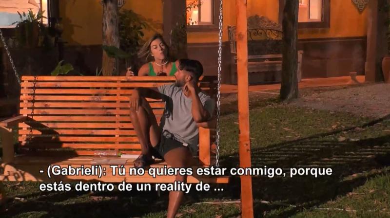 Gabrieli le grita a Fabio en Tierra Brava