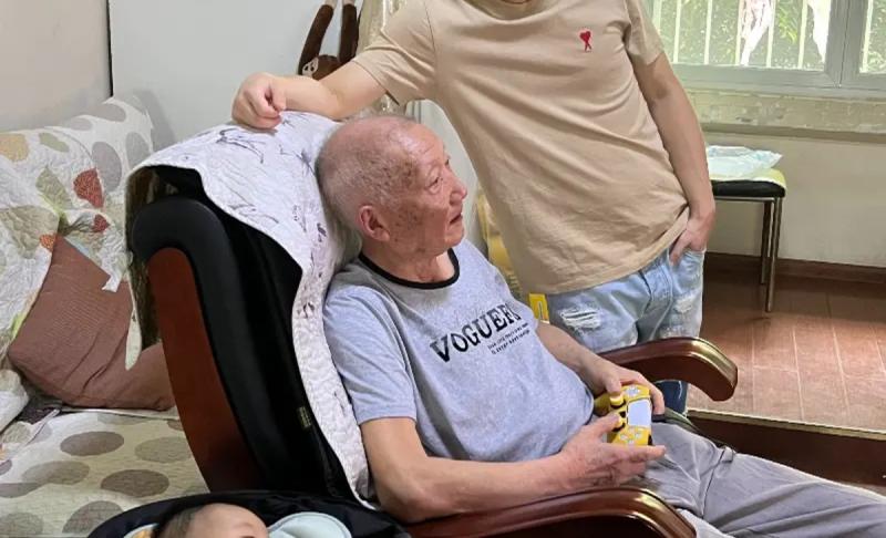 Streamer gamer masculino más veterano del mundo - Guinness World Records