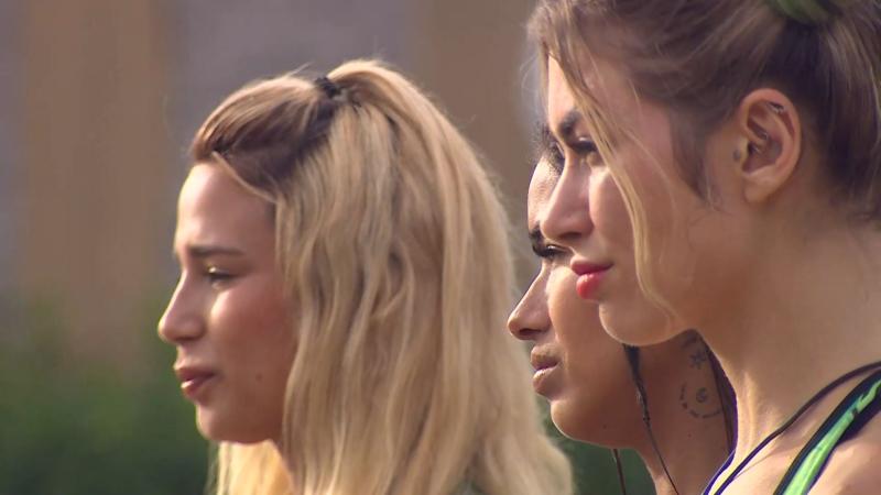 Guarén, Shirley Arica y Gabrieli Moreira en Tierra Brava