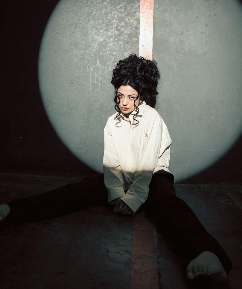 Mon Laferte anuncia concierto a beneficio