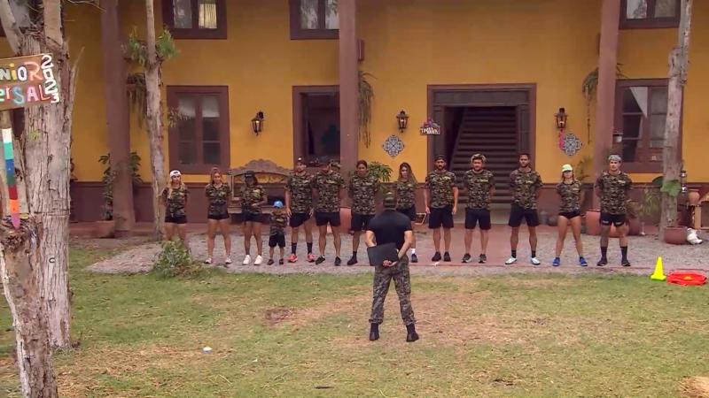 Instrucción militar en Tierra Brava