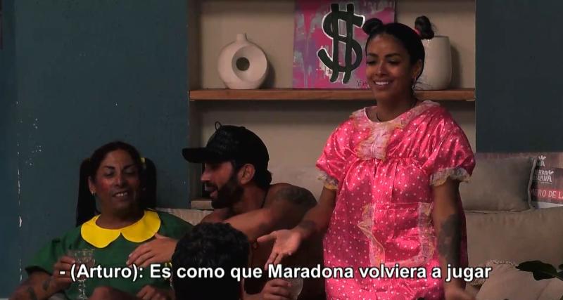 Arturo Longton se compara con Maradona