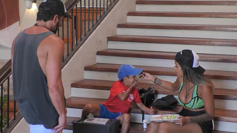 Miguelito come la preparación de Arturo Longton