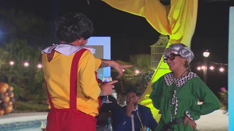 Junior Playboy expulsa a Daniela Castro de la fiesta en Tierra Brava