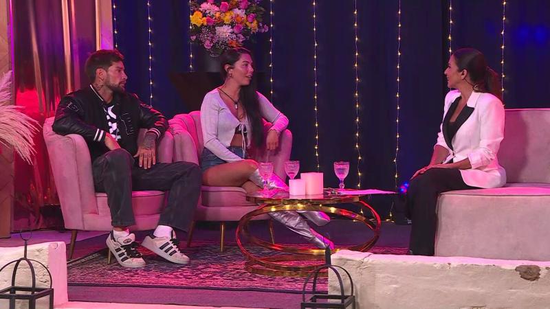 Daniela Aránguiz en "Cuando Cae la Noche" de Tierra Brava