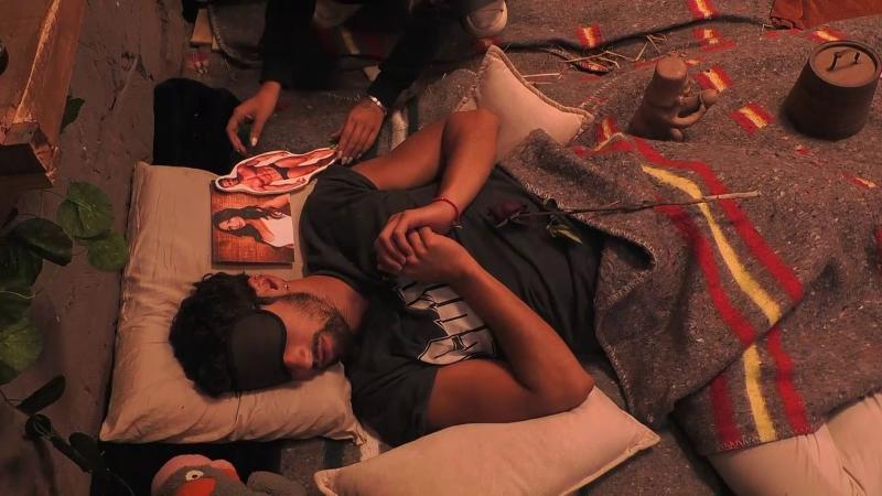 Guarén le hace una broma a Jhonatan Mujica