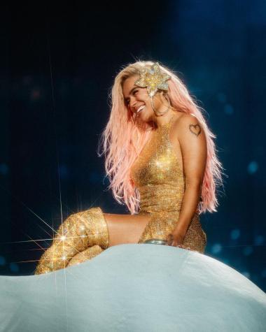 Karol G reveló sus secretos de maquillaje