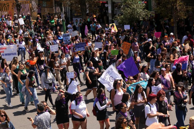 ¿Por qué no se felicita en el 8M? - Agencia Uno