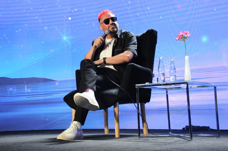 Comediante Alex Ortiz