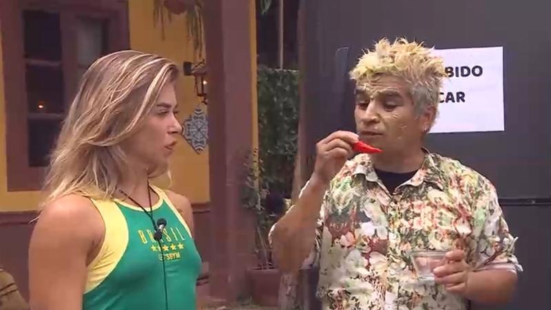 Gabrieli debe comer un ají en Tierra Brava