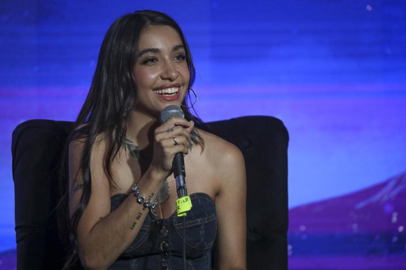 María Becerra - Aton Chile